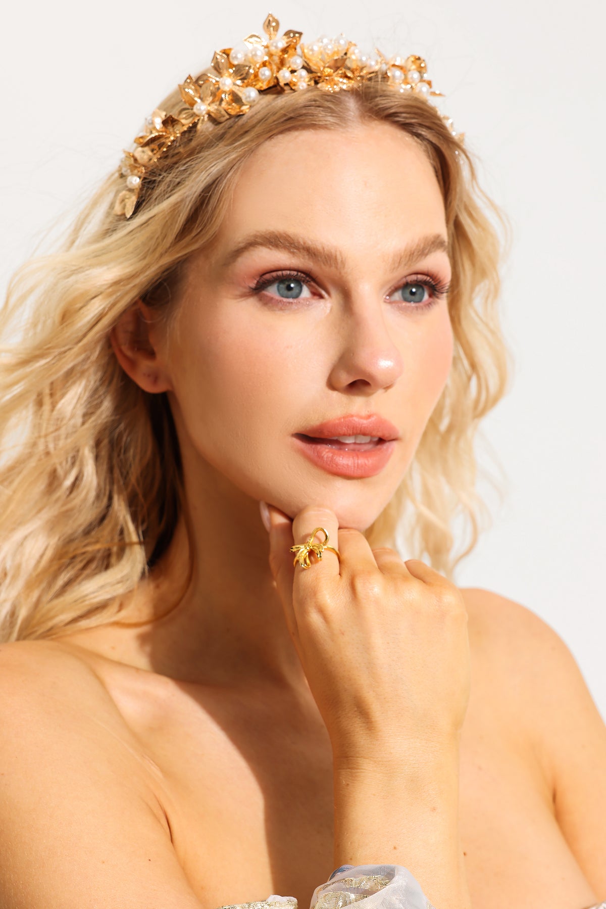 Metal Bow Irregular Shape Ring