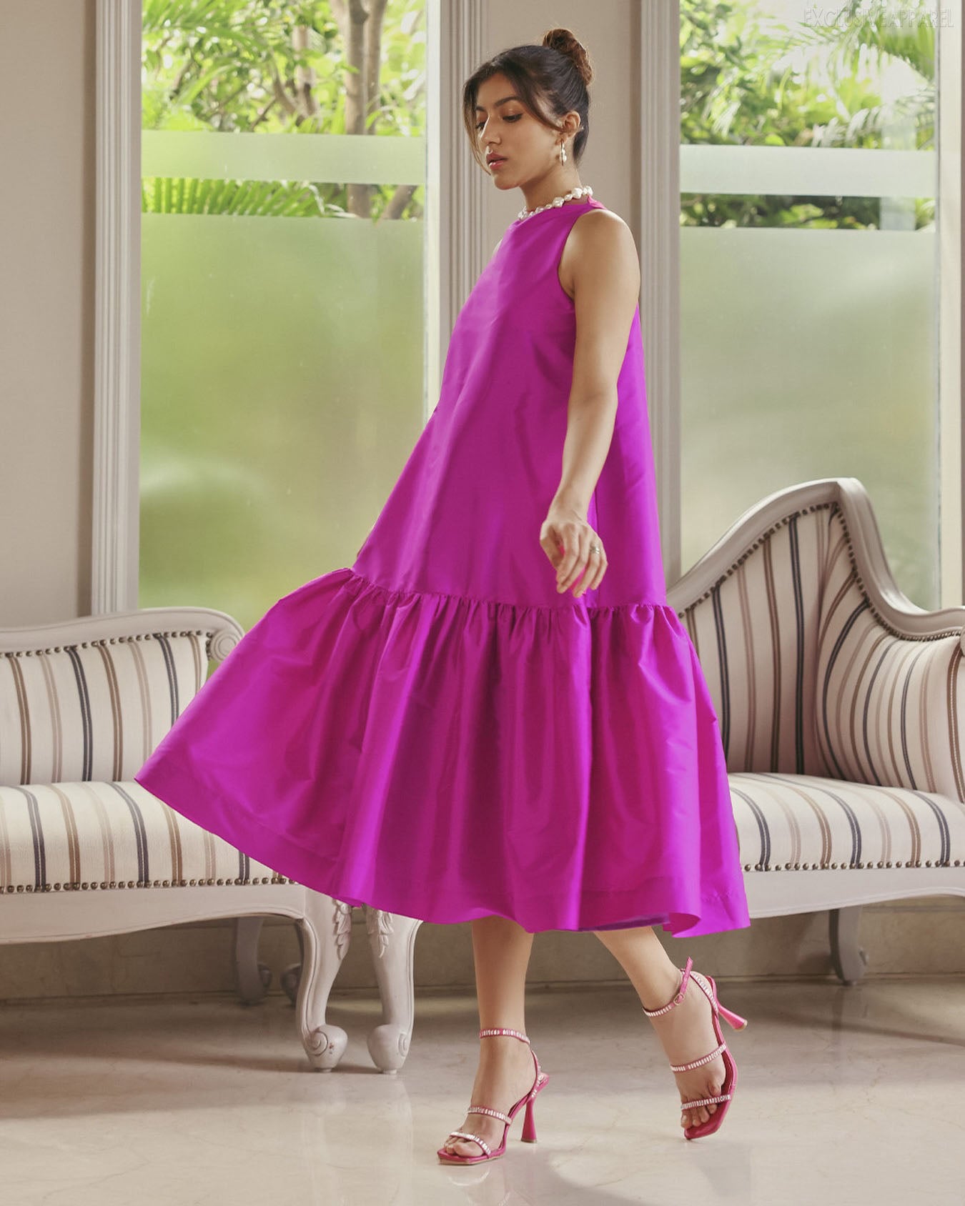 Natalie Rose Red Sleeveless High-necked Frill Mid-Length Dress